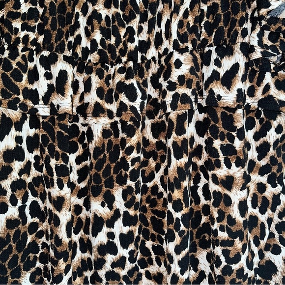Bibi Leopard Print Sleeveless Blouse - Picture 2 of 5